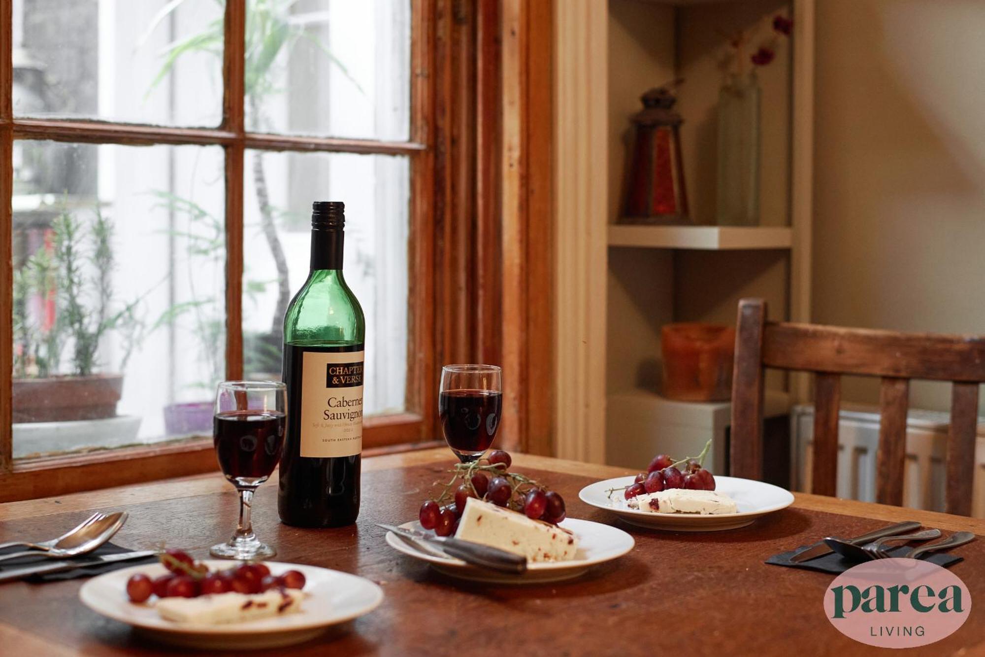 Parea Living - Cosy 1-Bed Artistic Flat At Newington Green Londen Buitenkant foto